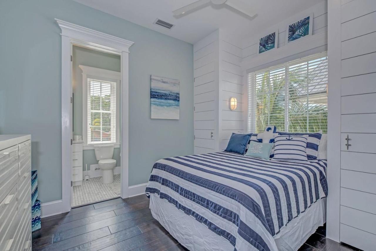 Casa Amiga Managed By Beach Retreats Anna Maria Exterior photo